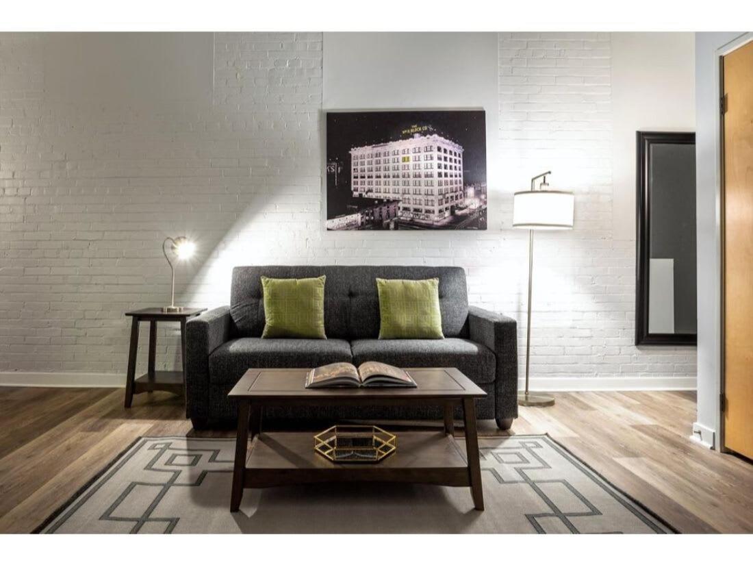 Modern Apartment Close To Everything Cozysuites Indianapolis Exteriör bild